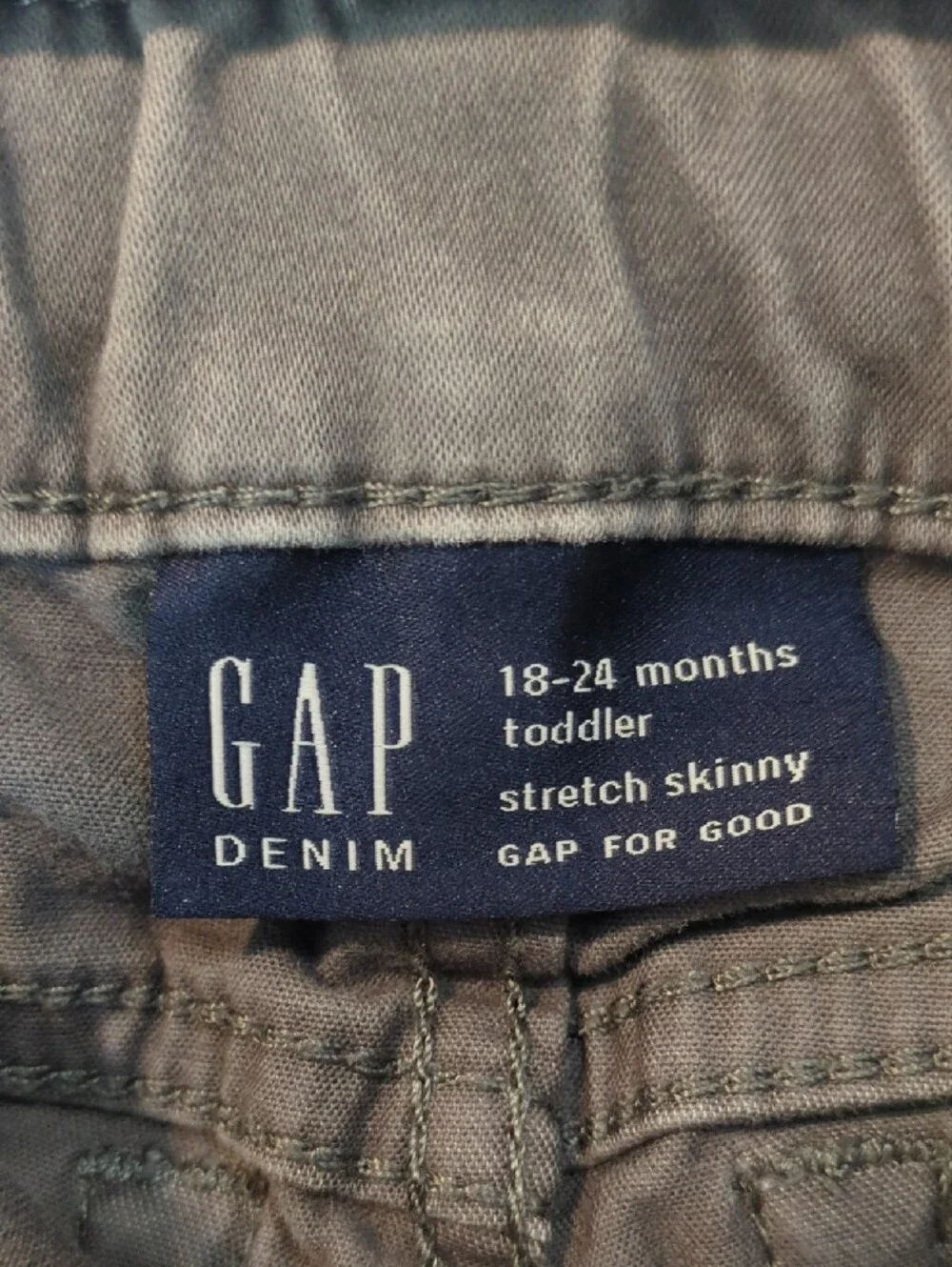 GAP Skinny Jeans in Washed Gray